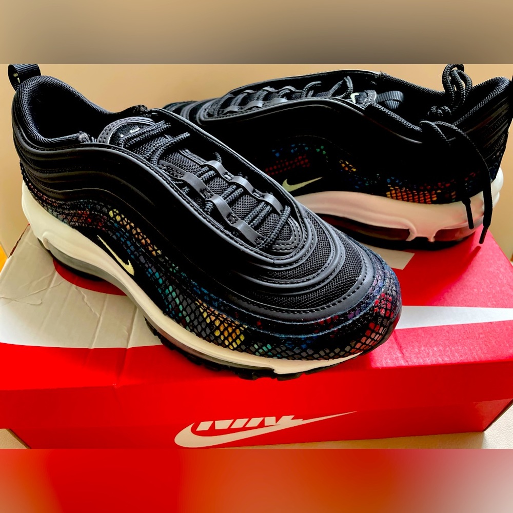 Pristine condition. Nike Air Max 97 SE. Black/Snake. Women’s shoe, size 7.5